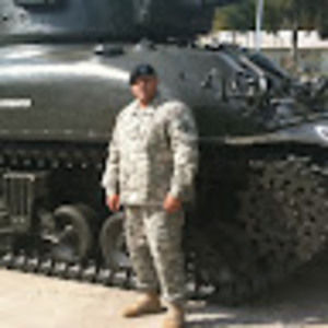 Meet your Posher, Julio